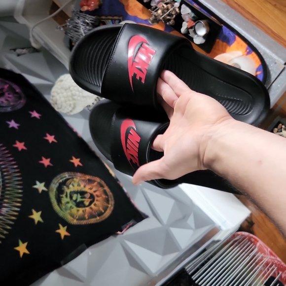 Nike Sandals - Picture 4 of 6